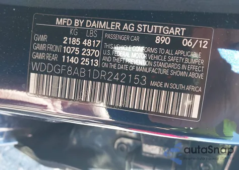 2013 Mercedes-Benz C 300 Sport 4Matic z USA, uszkodzony, nr VIN WDDGF8AB1DR242153